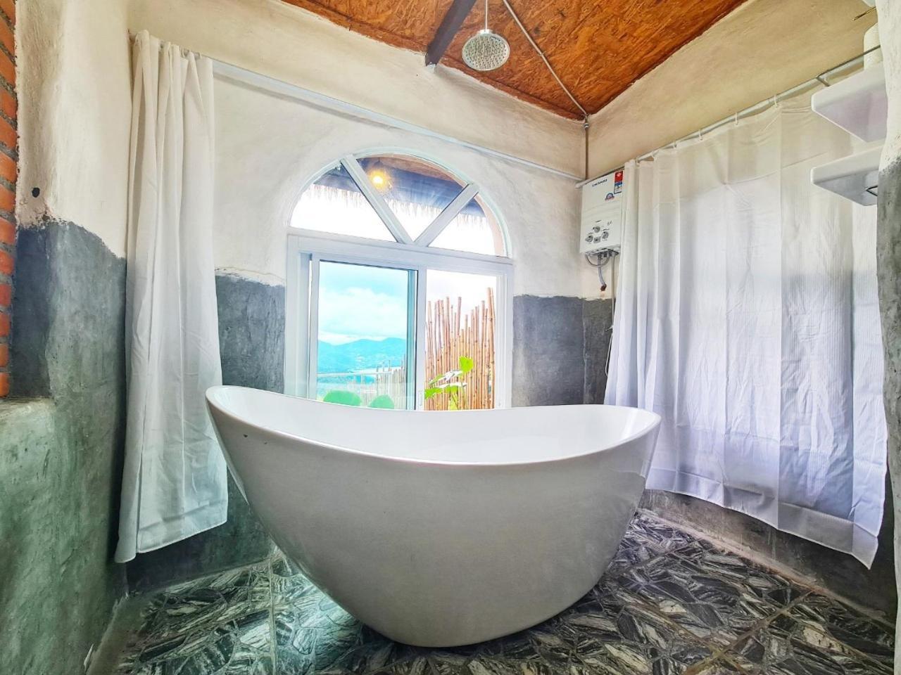 แสงเหนือแคมป์ปิ้งม่อนแจ่ม Hotel Ban Mae Raem Exterior photo